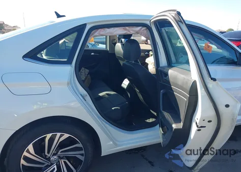 2021 Volkswagen Jetta 1.4T Sel z USA, uszkodzony, nr VIN 3VWE57BU0MM048033